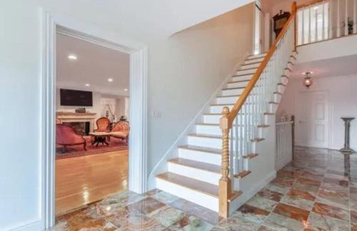 Spacious Coastal Retreat in Buzzards Bay, Quiet & Family-Friendly - Foto 57