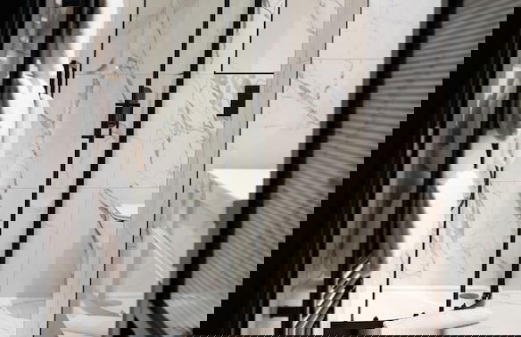 Secret Suites Lancaster - Photo 28