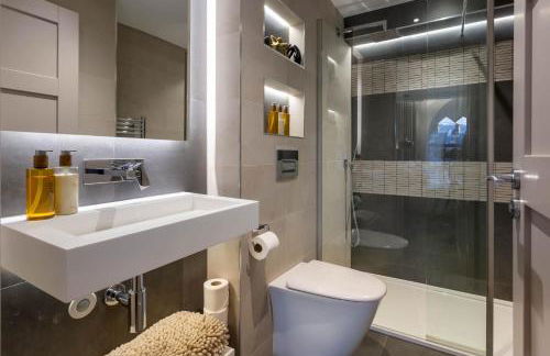 Arran Shores Luxury Shorefront Apartment 2 - Photo 17