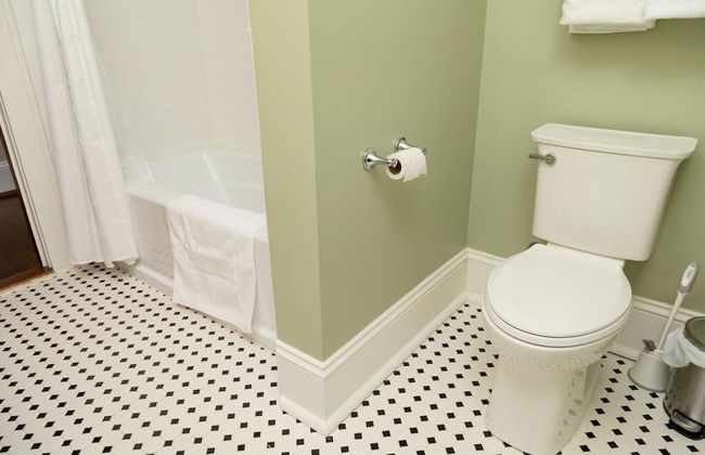 The Winona House - Boutique Hotel Near Downtown - Photo 16