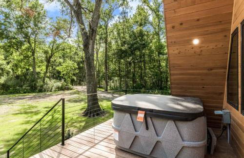 Modern A-Frame Cabin by Rip Van Winkle with Hot Tub - Foto 10