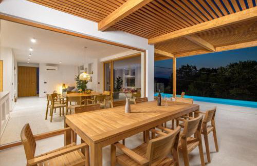 Villa 1 with Pool Soline, Krk, 280 m from beach, by 4Villas - Foto 6