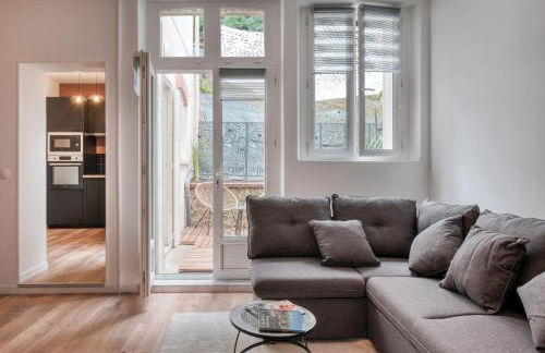 Superbe 2 pièces avec Jacuzzi privatif face Gare Proche Cathédrale - Foto 16