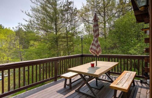 Cozy Athens Cabin on the Lake with Hot Tub & Backyard - Foto 22