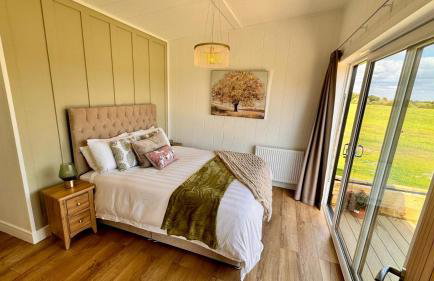 Phoenix Lodge - Luxury 2 ensuite bedrooms, lakeside views - Foto 27