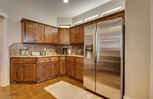 Lakefront Home with WiFi, Entertainment, Dock & Lake Views - Dogs OK - Photo 13