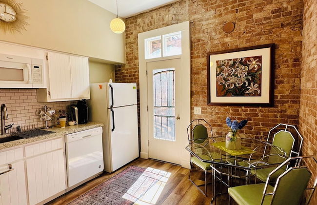 Bisbee Brownstone Suites - Photo 37