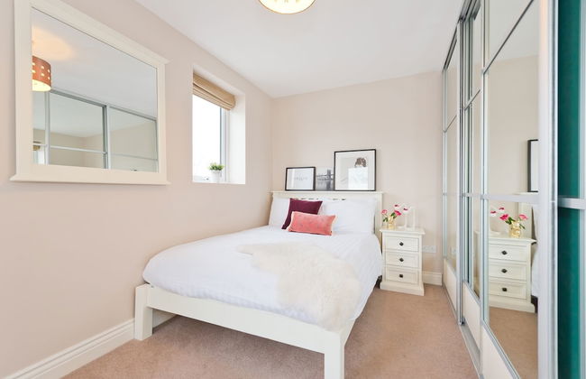 Broc House Suites - Photo 11