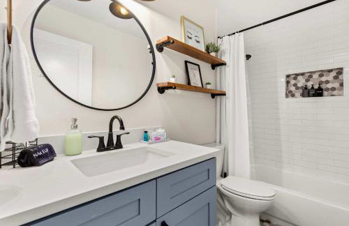 Manchaca 4 bedroom sleeps 10 Pool and Hot tub - Photo 40