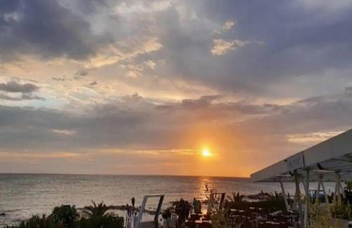 Apartment Take a Look - Photo 2