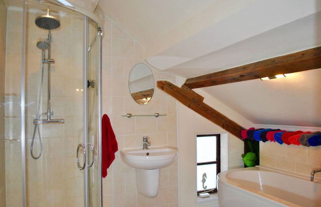 Squirrel Barn. Hi-spec. Hot tub & Wifi. Sleeps 14 - Foto 20