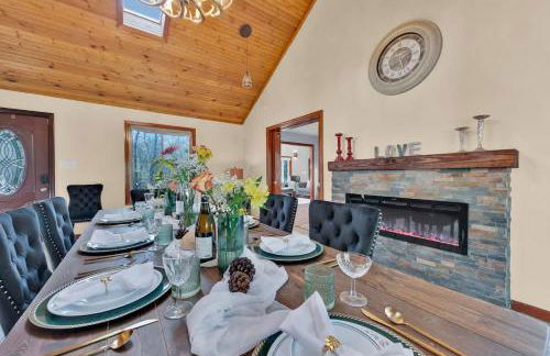 Big Bass Hideaway with Hot Tub - Foto 17