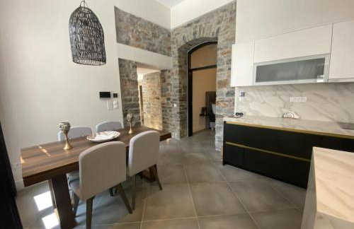 Venetian gem in neapolitan with private courtyard - Photo 8