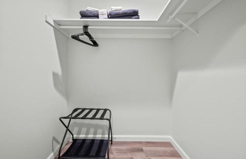 Luxury 5BR Home in Central Bloomfield Spot - Foto 39