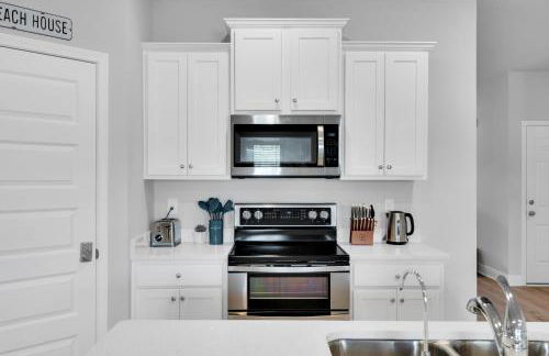 Min2Beach, 6SeatGolfCart, OceanViewPools, BeachEquip, Lg Patio&Firepit - Foto 31