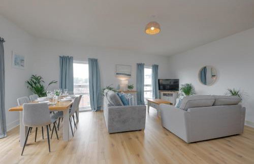 StarHost Residences - Spacious 2-bed Apartment in Newbury - Photo 3