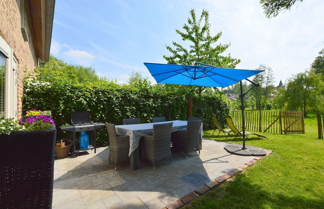 Stunning Holiday Home Near Forest in Slenaken - Photo 45