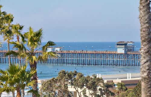 Coastal Luxury with Panoramic Ocean View - Foto 27