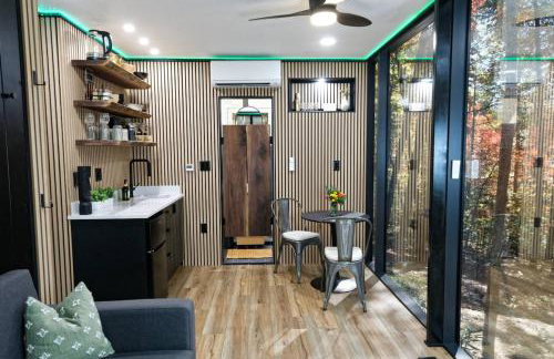 Luxury Mirror House-private, hot tub, 1 way glass - Foto 2