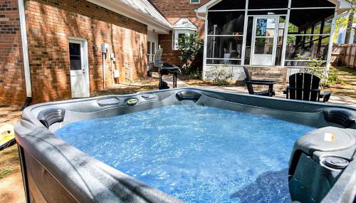 HotTub, FirePit, Basketball, 15 Min To Sedgefield - Photo 4