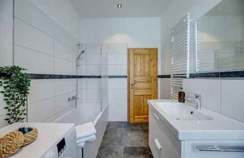 Kaza Guesthouse, centrally located 2 & 3 bedroom Apartments in Augsburg - Foto 39