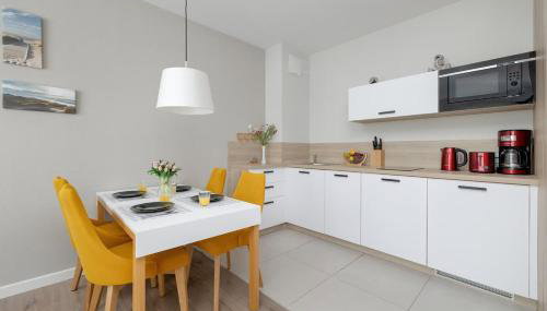 Bel Mare B321 Premium Apartment in Międzyzdroje with Balcony by Noclegi Renters - Foto 4, stove