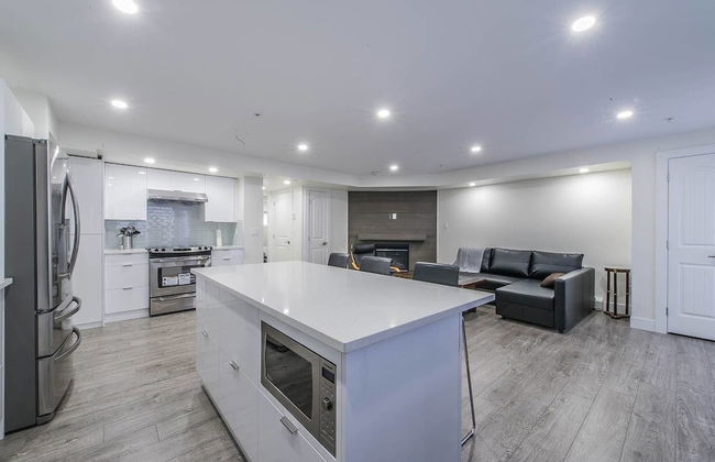 Private Luxurious Suite for Beach Getaway - Photo 14