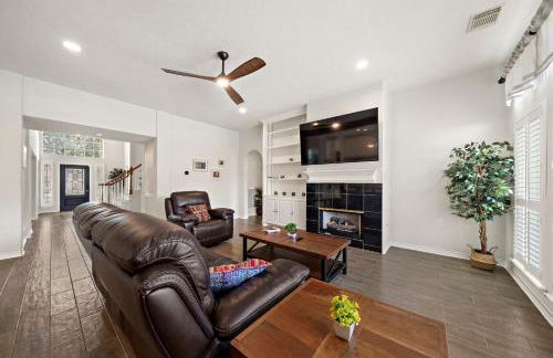 Houston Lake Retreat Pool Lake Front Spa - Foto 3