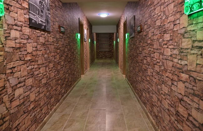 Street61 Studios - Photo 62