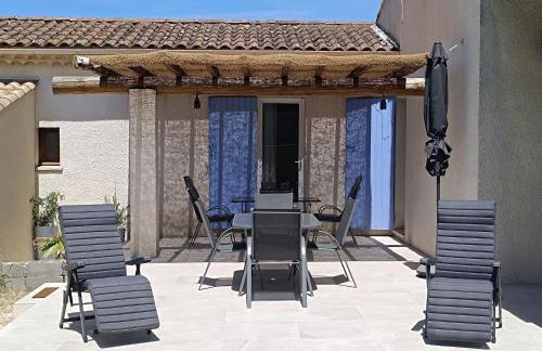 Maison Provençale - Piscine & Terrain de Pétanque - Foto 7