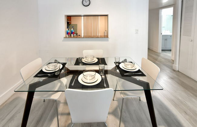 Artrageous on the river By RocketStay - Photo 68