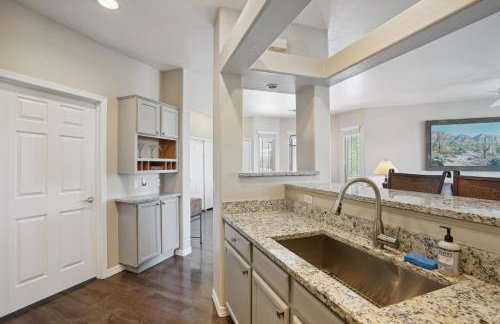 Oro Valley Condo with Desert and Mountain Views! - Foto 12