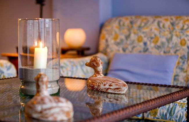 Suitur beachfront duplex with pool and sea views - Photo 23