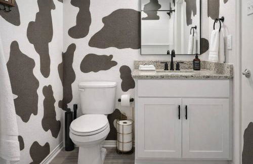 5bd/3ba Family Oasis with Playground and Pool - Foto 30