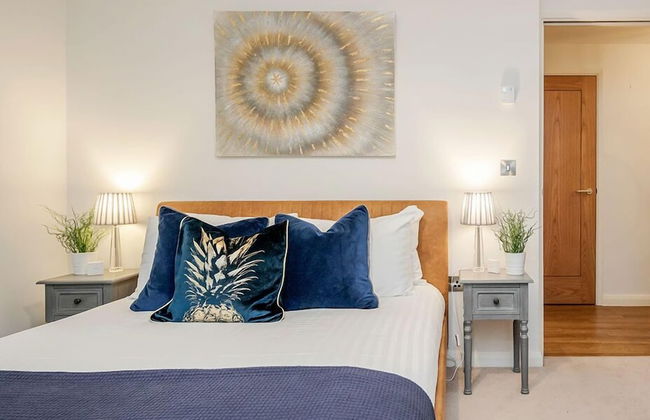 Beautiful Central Windsor Apartment - Photo 4