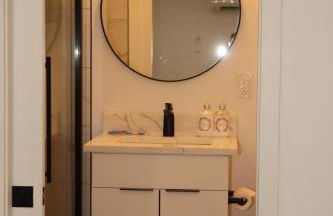 Studio near Downtown, Airport, stadiums, light rail, train - Foto 14