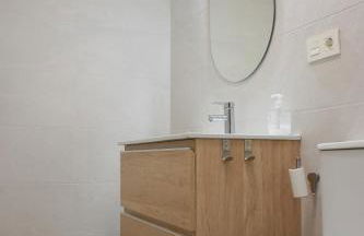 Coniderent Clínica LOS VEGA&Hospital Monte Naranco - Foto 35