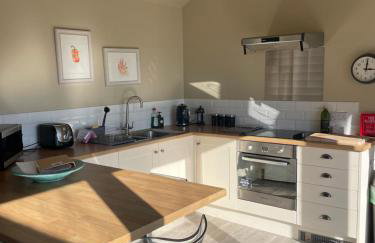 Pool House, farm stay - Photo 10