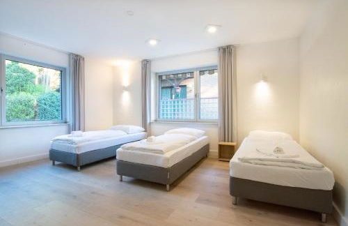 Tolstov House - Freistehendes 9 Zimmer Haus mit großem Garten - Photo 5