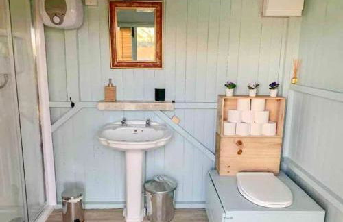 Lake View Yurts - Photo 8