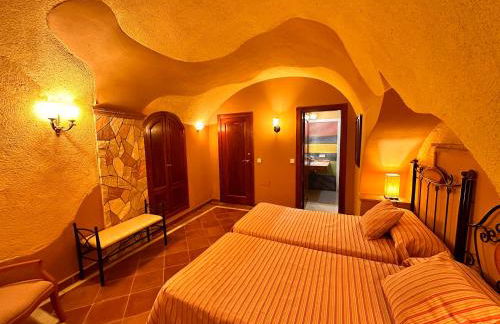 Cuevas La Granja - Photo 77