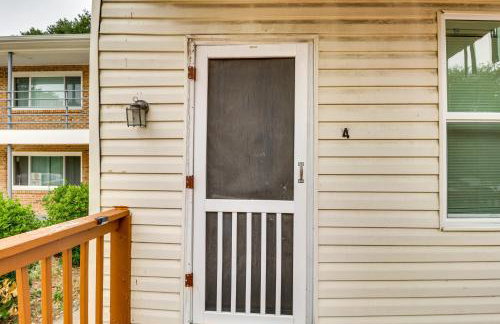 Stroll to Shore Quaint Condo with Deck in Norfolk - Photo 22