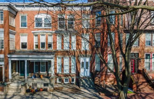 Flats on Front - Riverfront Gem Fast Wi-Fi 1F - Foto 13