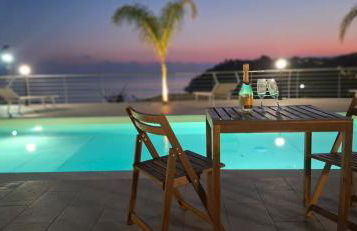 Villa Acquamarina, Family apartments with pool - 300 meters from the beach - Foto 41
