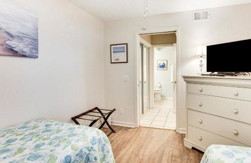 Poolside Fun and Ocean Strolls Harbor Island Haven! - Foto 19