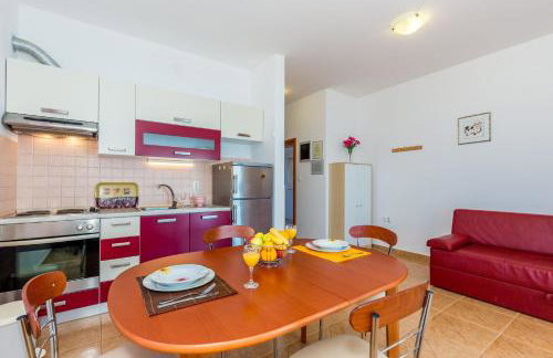 Apartments Ivan Sea View in Peaceful Lun - Photo 50