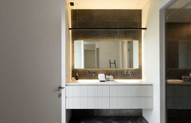 The Y House - Photo 57