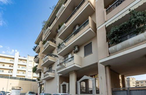 GuestHost - Cagliari Flat near the Station with Balcony! - Foto 12
