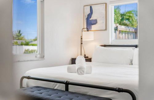 Stunning Tropical Heated Pool House Near The Beach - Foto 21