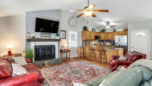 Anglers Dream Lake Guntersville Escape with Views! - Foto 1